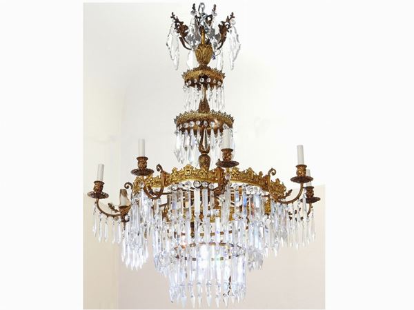 A Gilded Metal and Crystal Chandelier  - Auction Forniture and Old Master Paintings - Second session - III - Maison Bibelot - Casa d'Aste Firenze - Milano