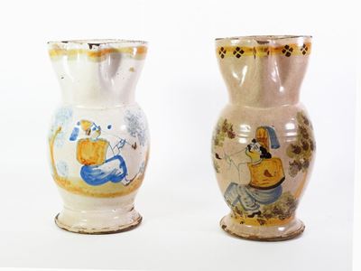 Coppia di Brocche in Terracotta Smaltata