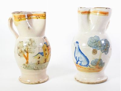 Coppia di Brocche in Terracotta Smaltata