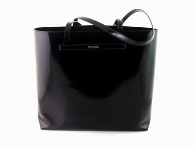 Borsa a Spalla in Pelle Nera Lucida, Gucci