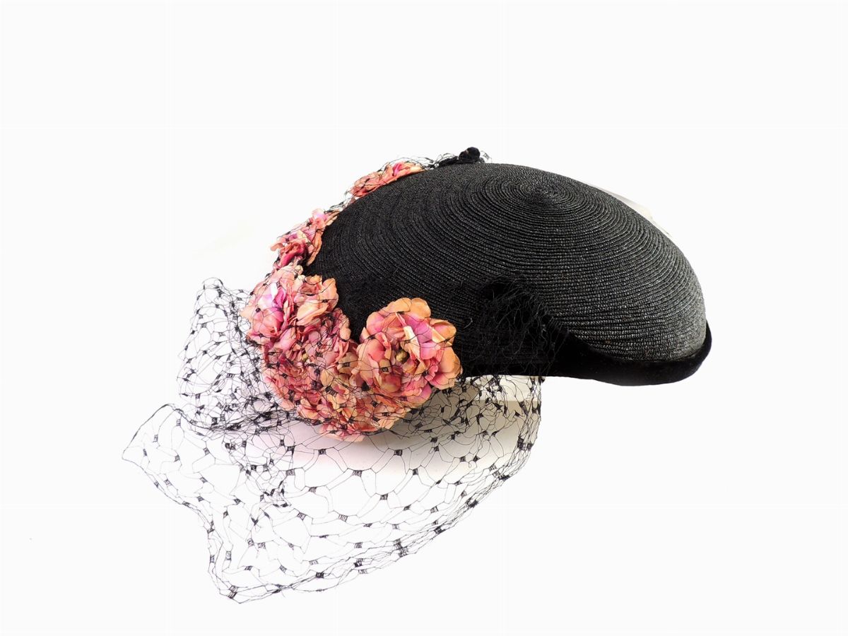 Tre Cappelli/ornamento in Paglia, Tulle e Velluto Nero