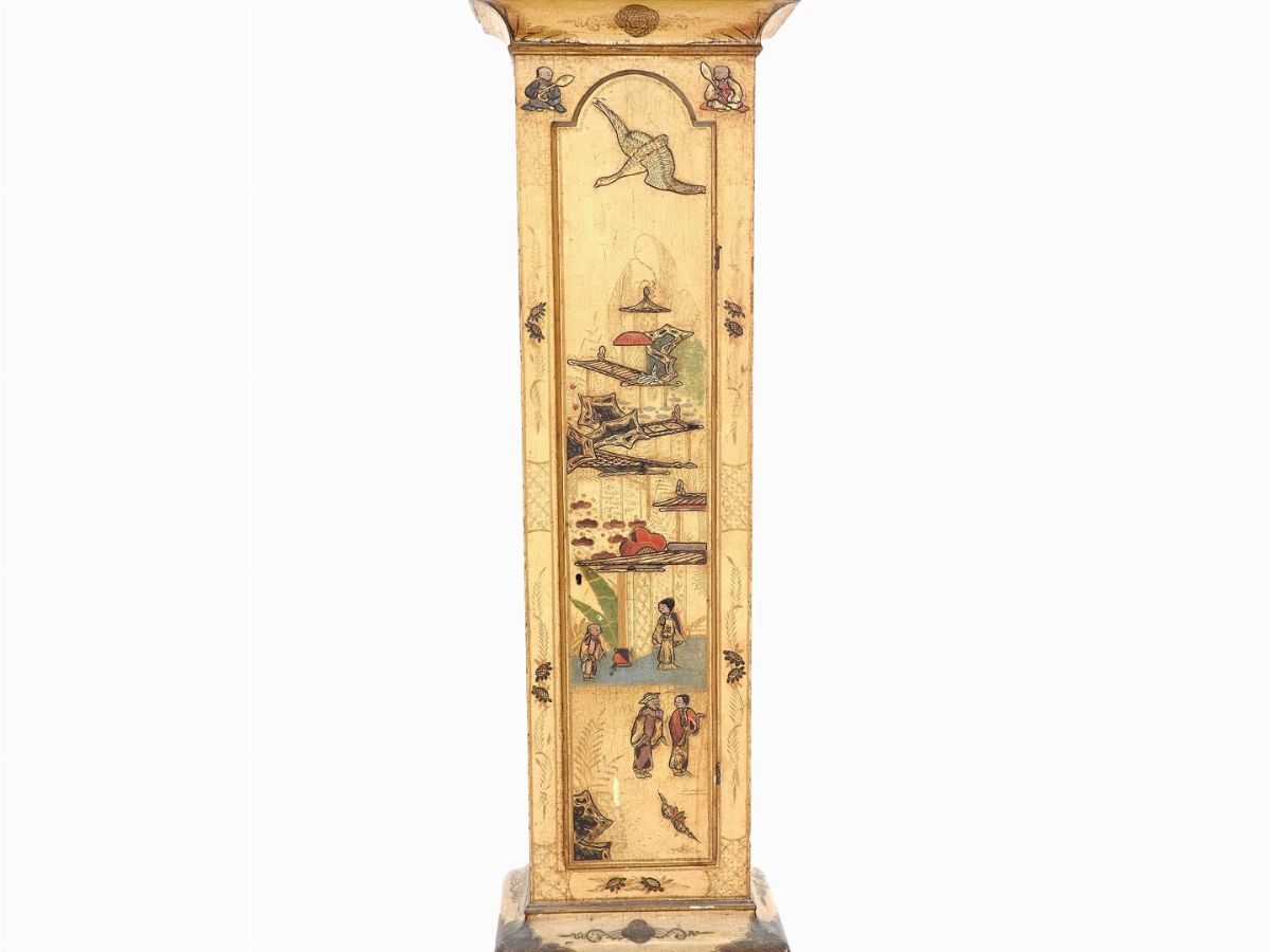 Orologio a Torre in Legno Laccato