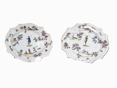 Coppia di Vassoietti in Maiolica Policroma