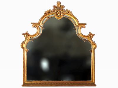 Coppia di Caminiere in Legno Intagliato e Dorato