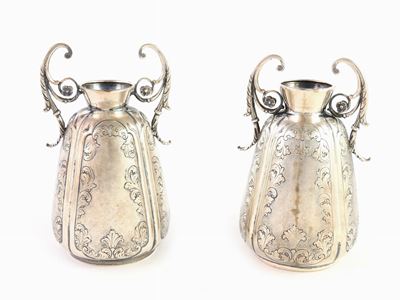 Coppia di Vasetti in Argento