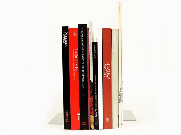 Twelve Books on Woden Sculpture