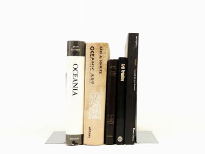 Cinque Libri Sull'arte Oceanica, Africana e di Altre Civiltà
