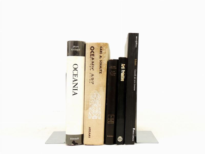 Cinque Libri Sull'arte Oceanica, Africana e di Altre Civiltà
