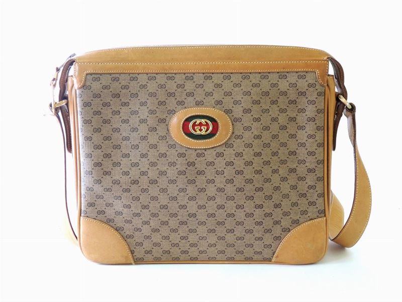 Borsa a Tracolla in Tela Monogram e Pelle, Gucci