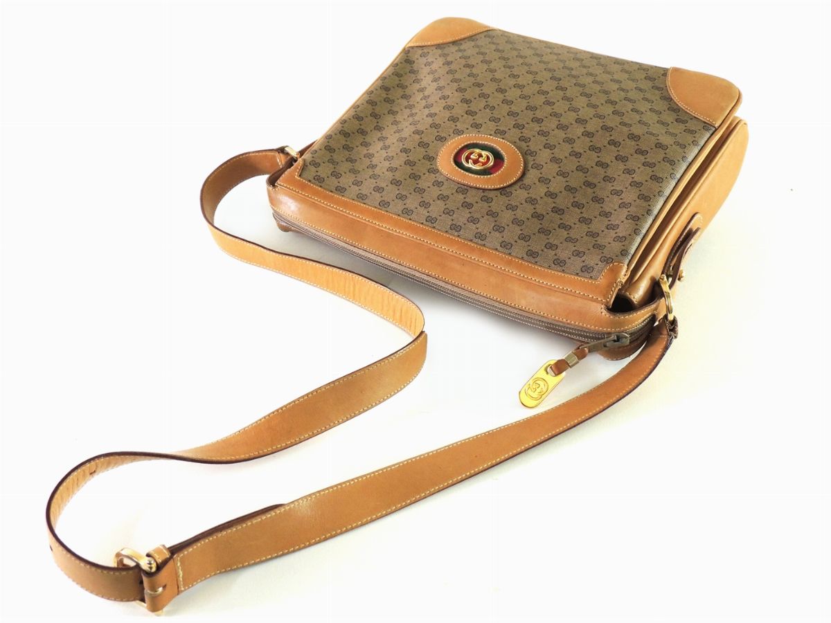 Borsa a Tracolla in Tela Monogram e Pelle, Gucci
