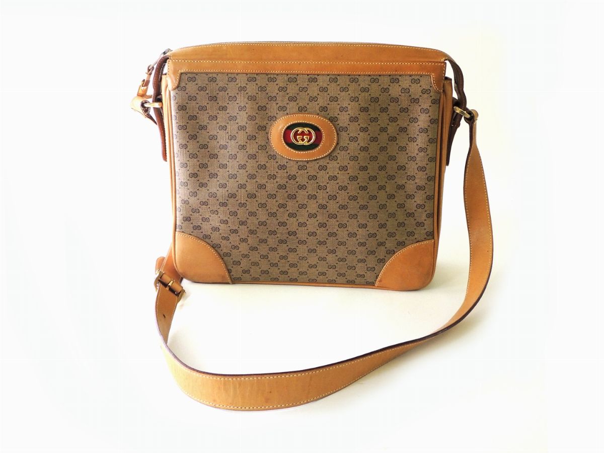 Borsa a Tracolla in Tela Monogram e Pelle, Gucci