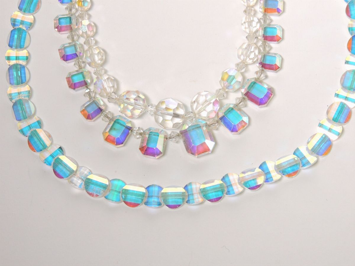 Tre Collane in Cristallo Opalescente