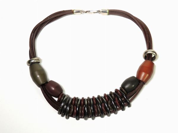 Leather, metal and resin necklace, Wilma Spagli