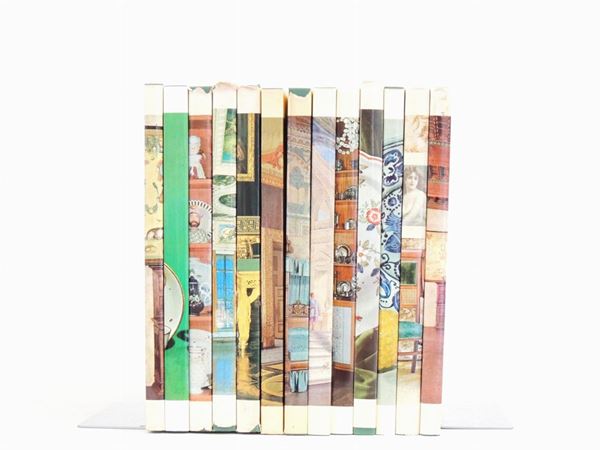 Serie di tredici libri della collana "Le arti nella casa italiana"