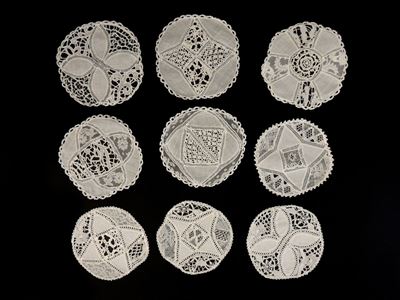Lotto di Centrini in Cotone