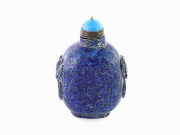 A Lapis Lazuli Snuff Bottle