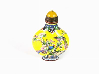 Snuff Bottle in Smalto