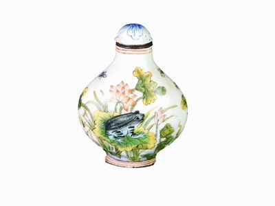 Snuff Bottle in Smalto