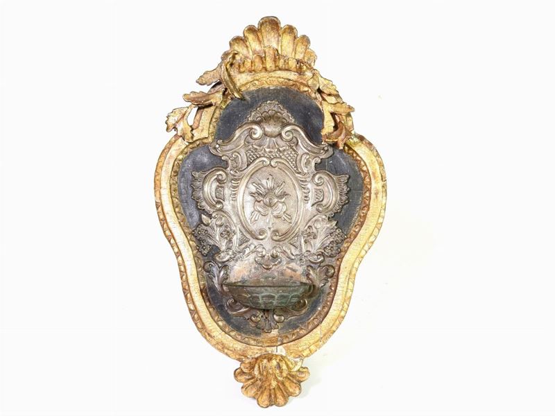 Acquasantiera Pensile in Metallo Sbalzato