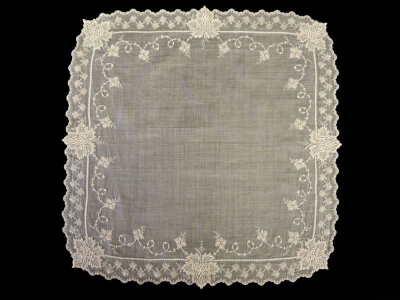Otto Fazzoletti Ricamati in Batista di Lino e Cotone
