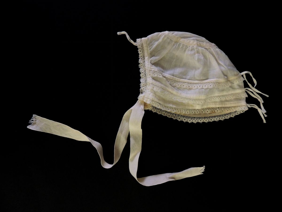 Abitino Battesimale in Seta e Pizzo Bianco