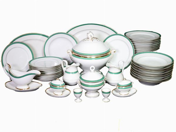 A Ginori Porcelain Dish Set