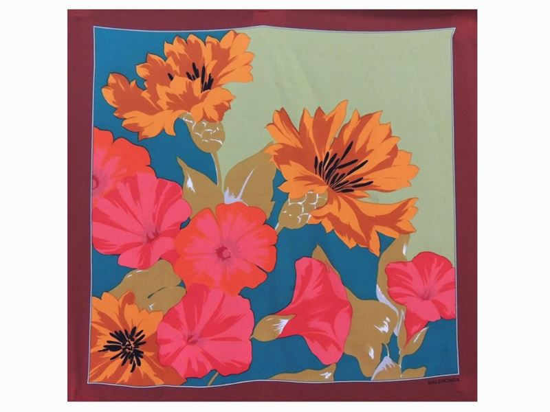 Due Foulard in Seta, Galitzine e Balenciaga