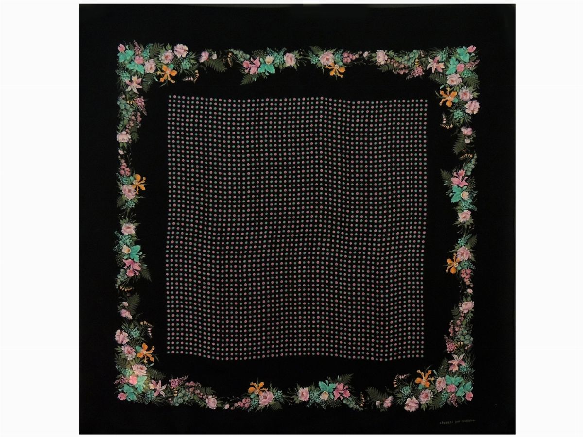 Due Foulard in Seta, Galitzine e Balenciaga