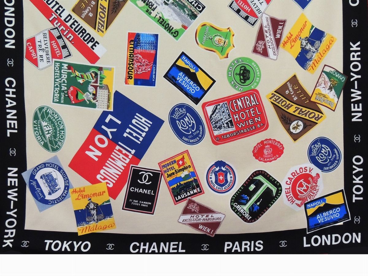 Foulard in Seta, Chanel