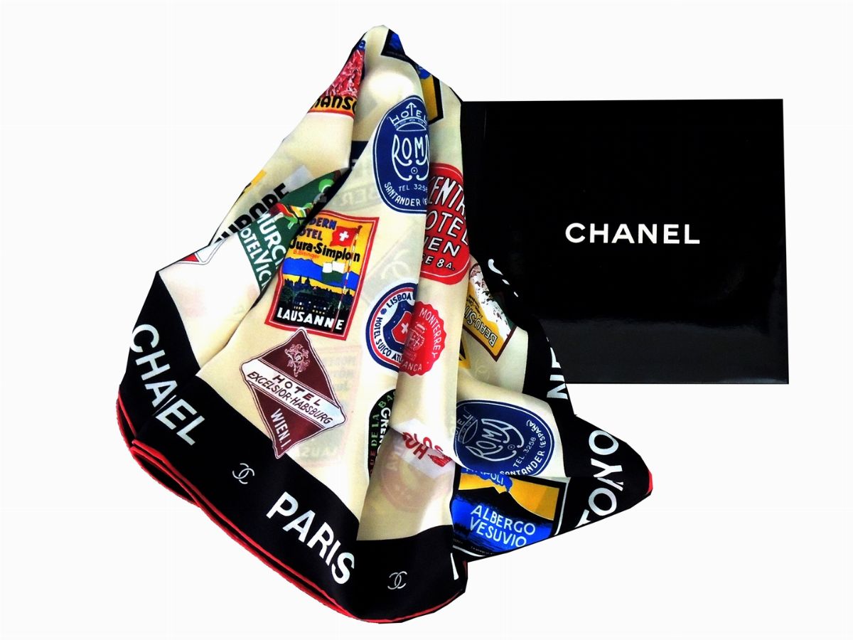Foulard in Seta, Chanel
