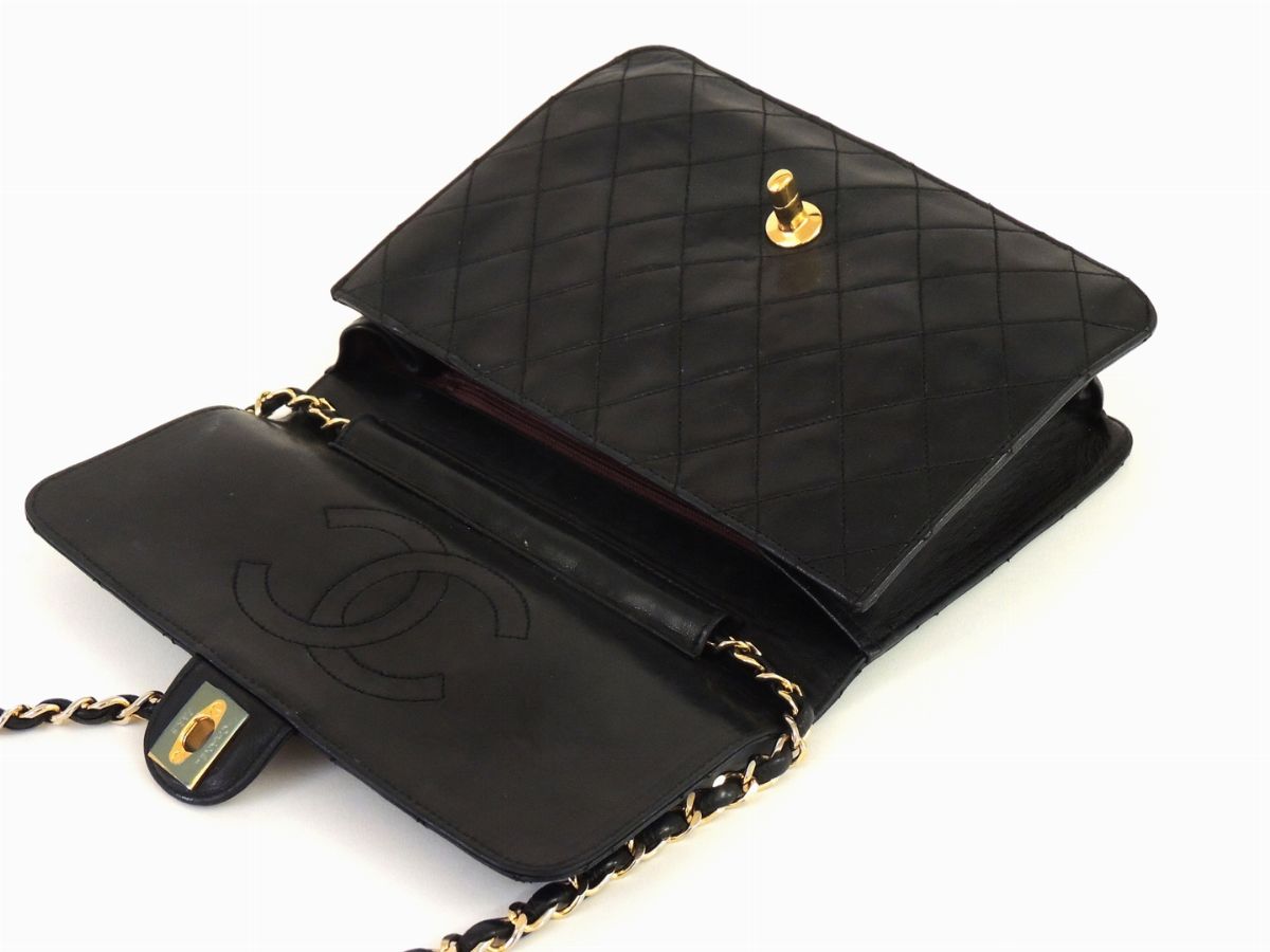 Borsa "timeless" a Spalla in Pelle Nera Matelassè, Chanel