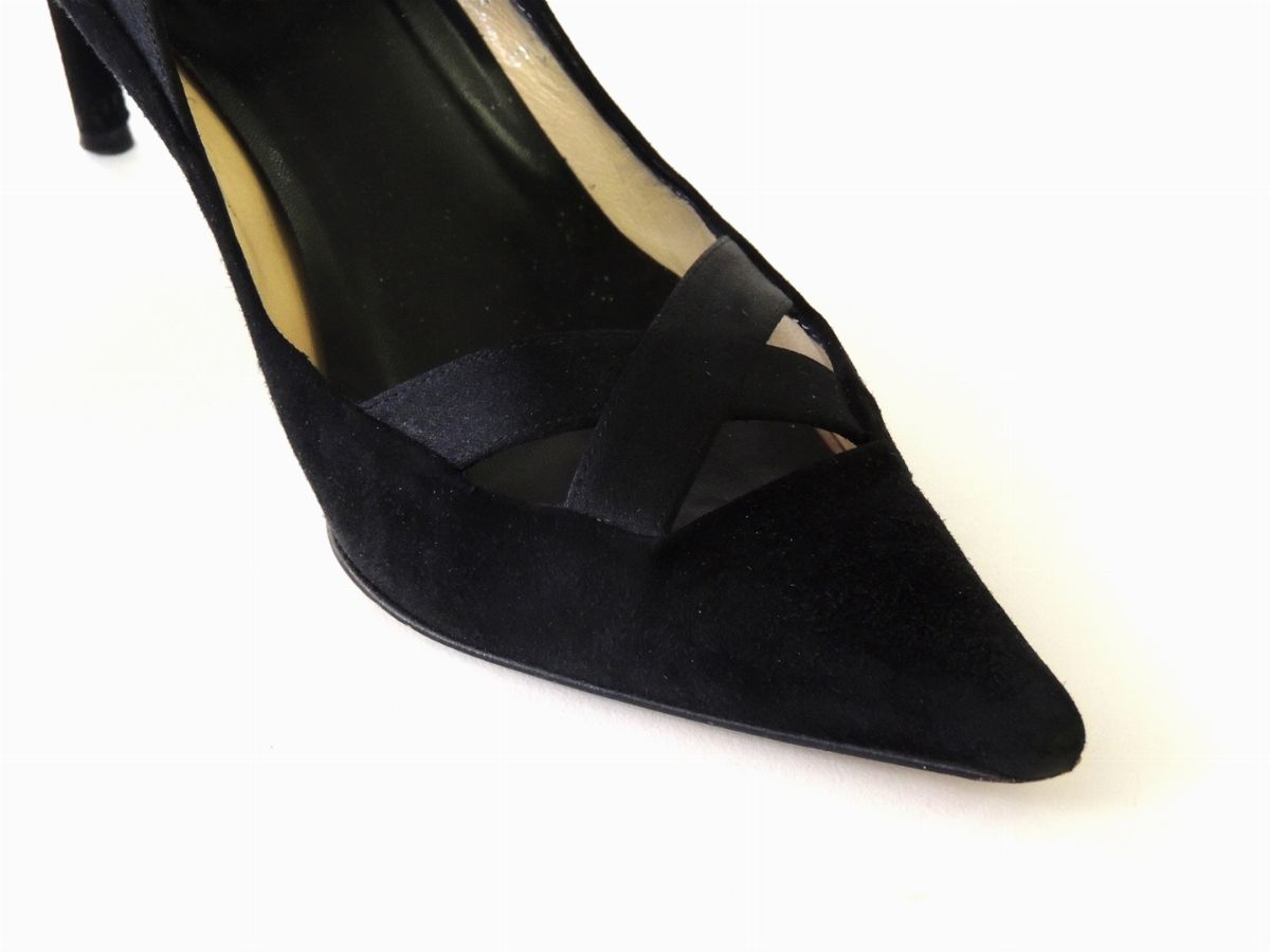 Paio di Scarpe in Camoscio Nero, Gucci
