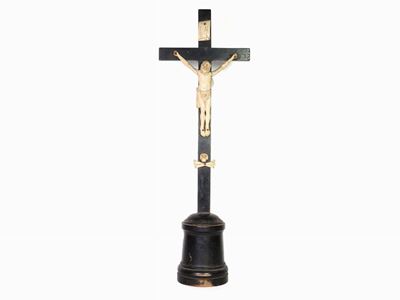 Cristo in Avorio