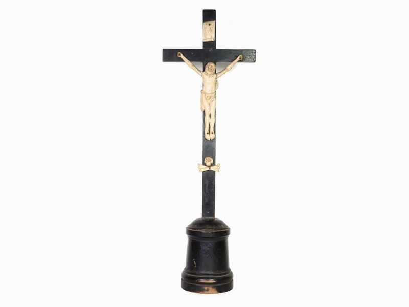 Cristo in Avorio