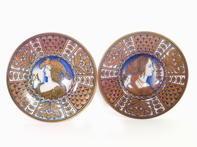 Coppia di Piattini in Terracotta Smaltata a Lustro