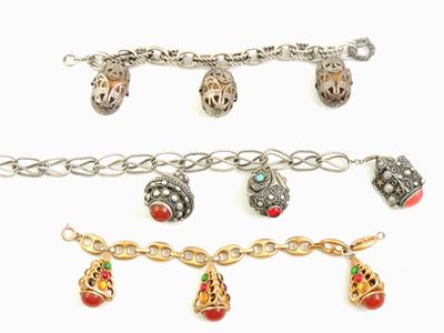 Tre Bracciali Charms in Metallo