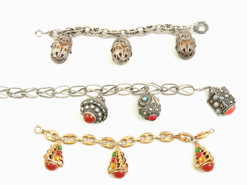 Tre Bracciali Charms in Metallo
