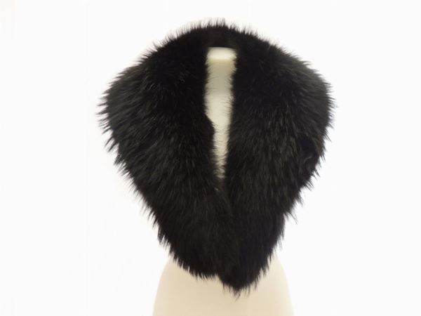 Black fox fur collar, P. Pepe Pellicceria