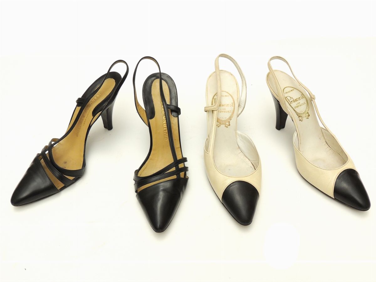 Due Paia di Scarpe in Pelle, Pedonesi