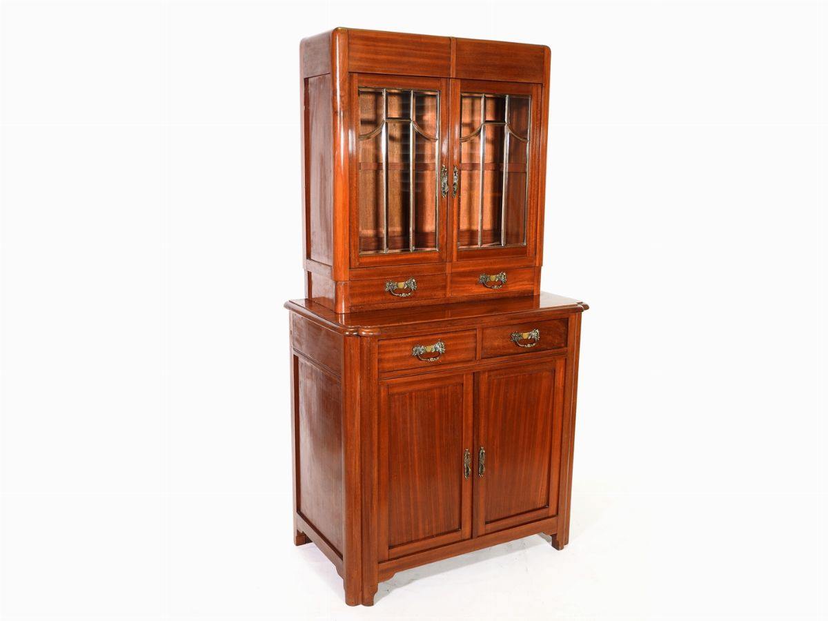 Piccola Credenza con Alzata in Noce