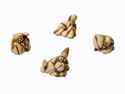 Quattro Netsuke in Avorio