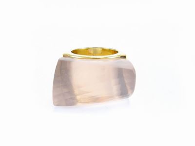 Anello in Oro Giallo e Quarzo Rosa