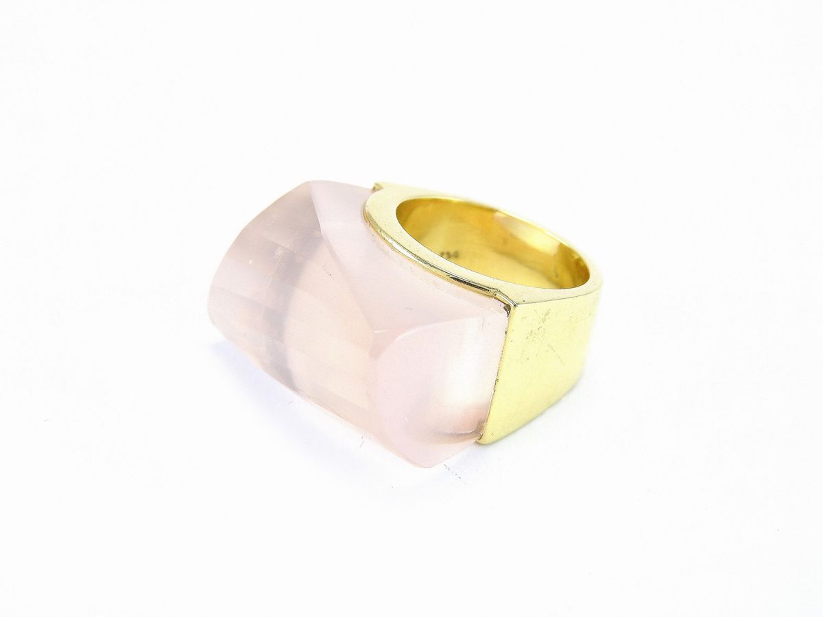 Anello in Oro Giallo e Quarzo Rosa