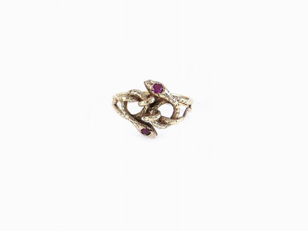 Yellow gold animalier-shaped ring with rubies