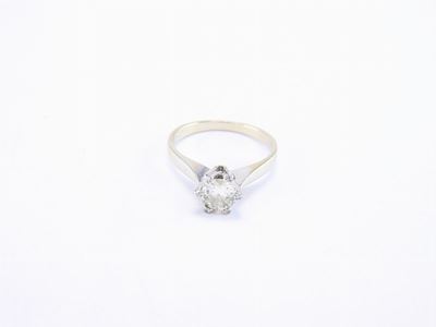 Anello Solitario in Oro Bianco e Diamante