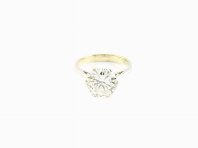 Anello Solitario in Oro Bianco con Diamante