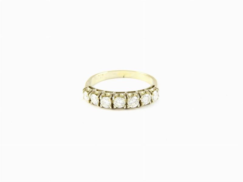 Anello a Fedina in Oro Bianco con Diamanti