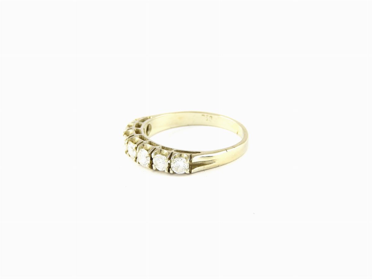 Anello a Fedina in Oro Bianco con Diamanti