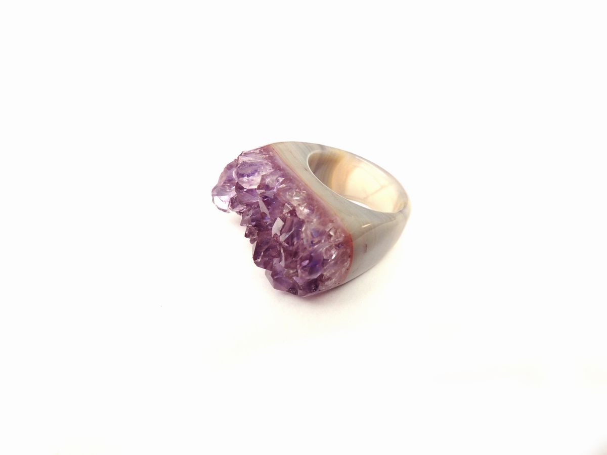 Anello in Amestista Grezza