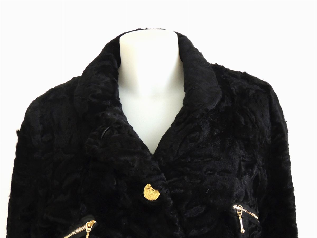 Cappotto in Astrakan Nero